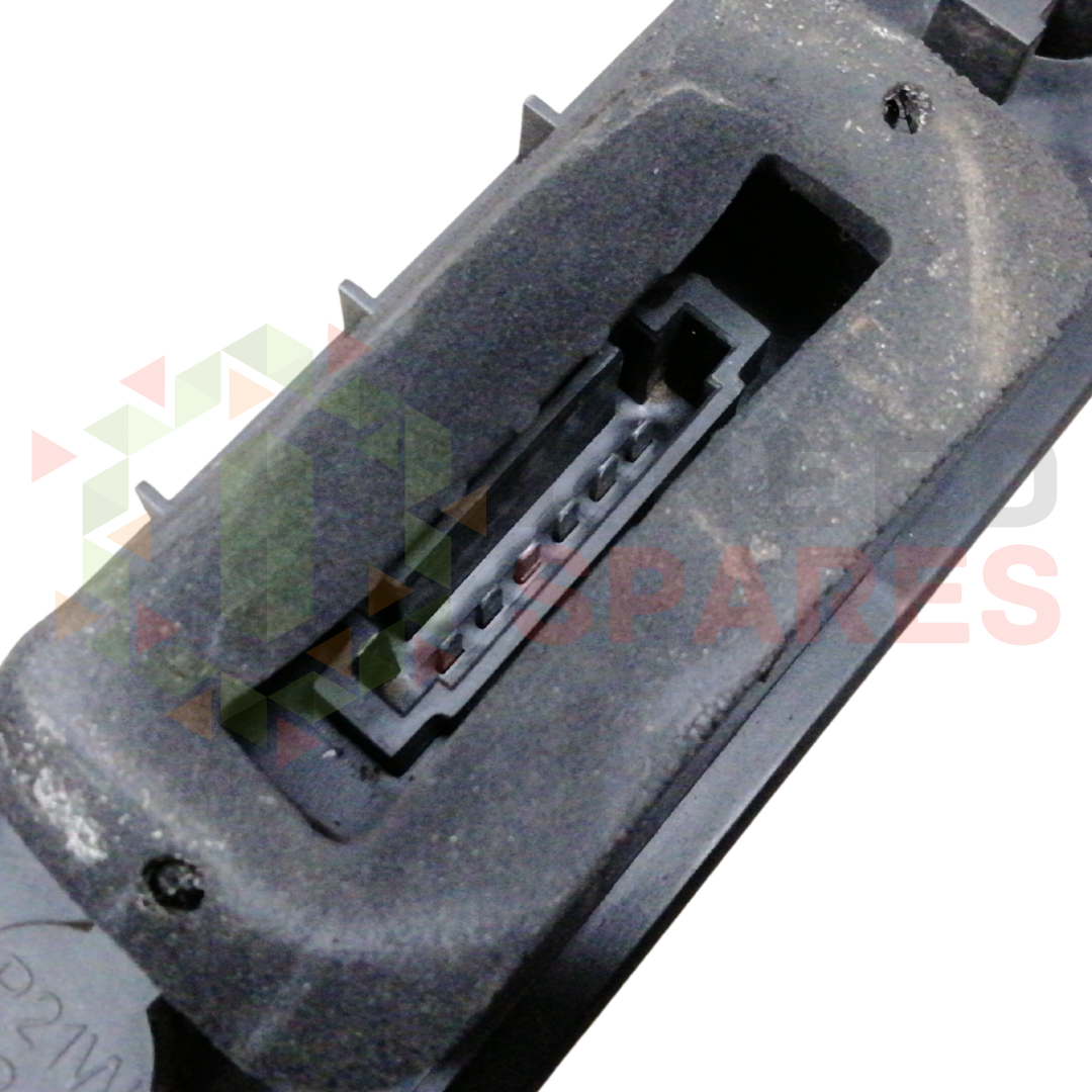 Mercedes Vito W639 Rear Right Tail Light Lamp Bulb Holder 964678-01