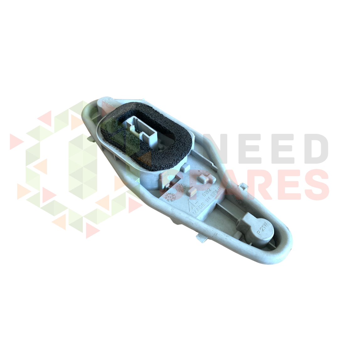 Peugeot Partner Left Rear Taillight Bulb Holder