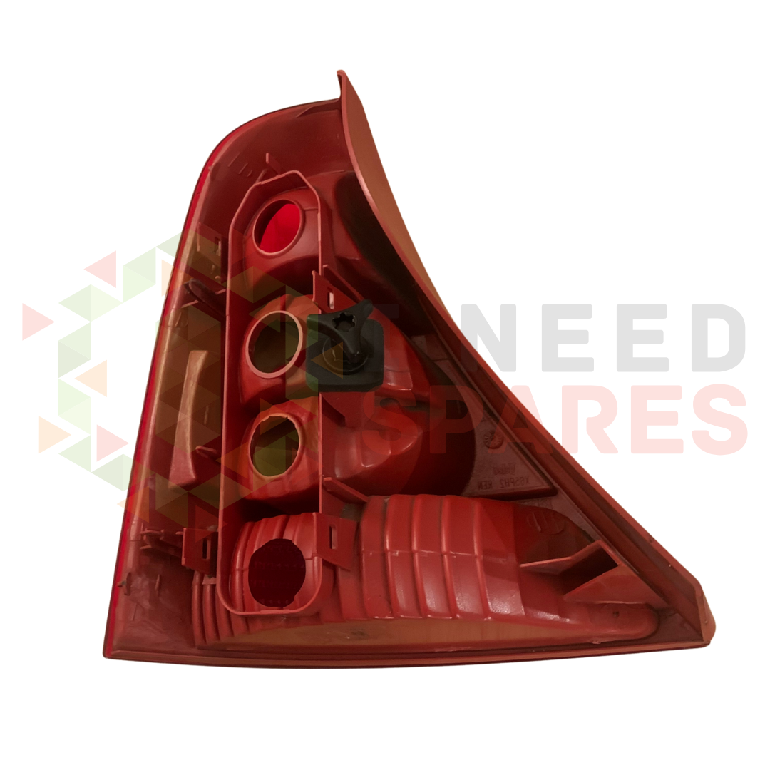 Renault Clio Right Tail Light 8200071414