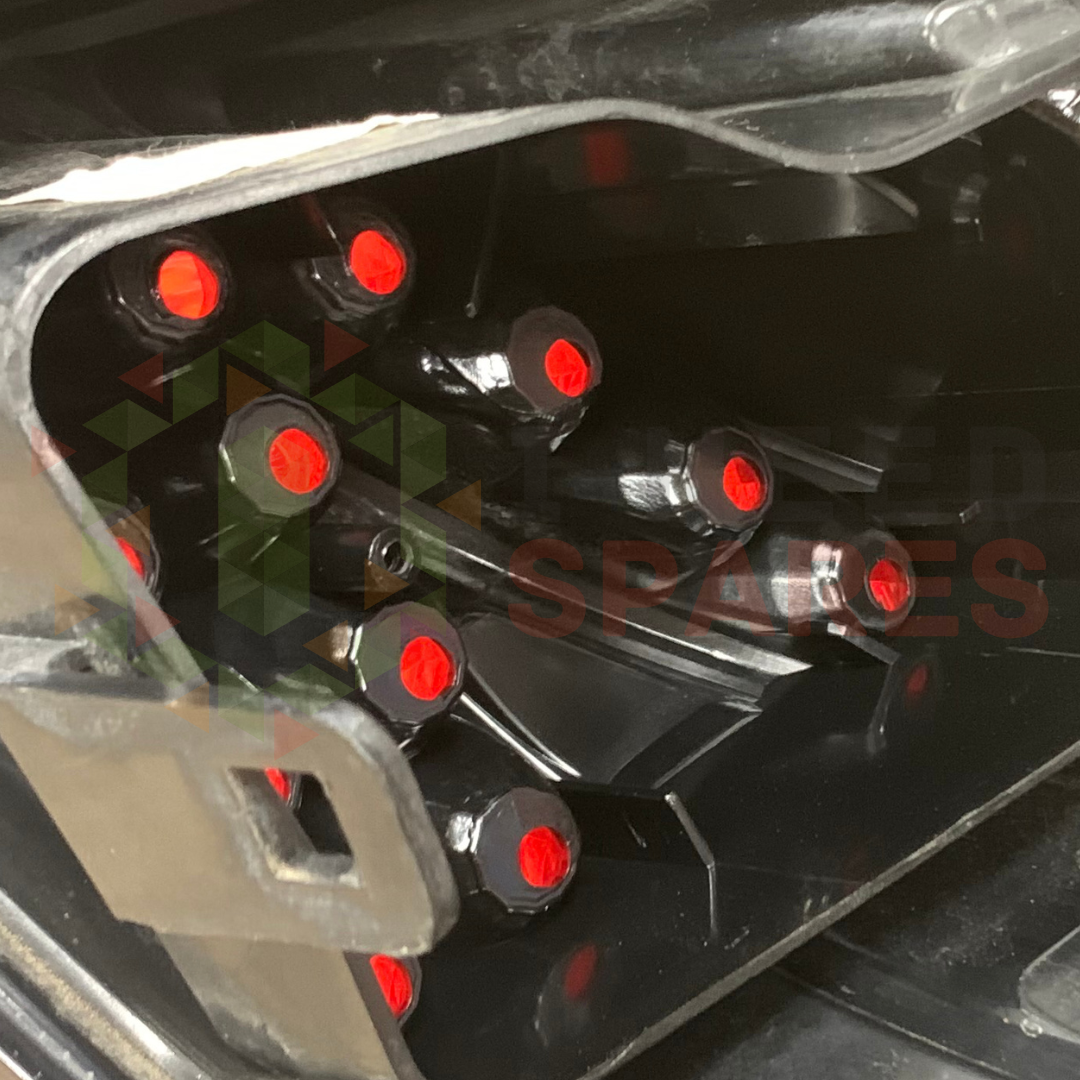 Nissan Qashqai Outer Left Tail Light 26555-BR00B