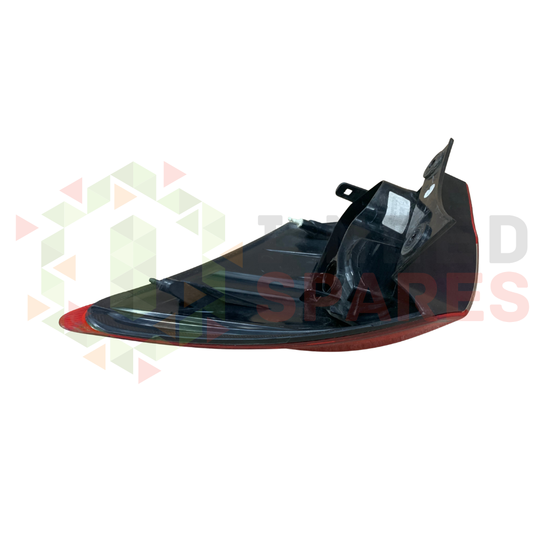 Nissan Qashqai Outer Left Tail Light 26555-BR00B