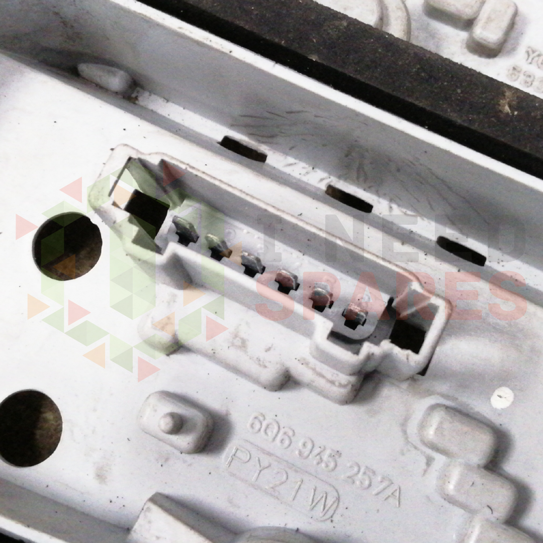 Volkswagen Polo MK4 Rear Left Tail Light Lamp Bulb Holder 6Q6945257A