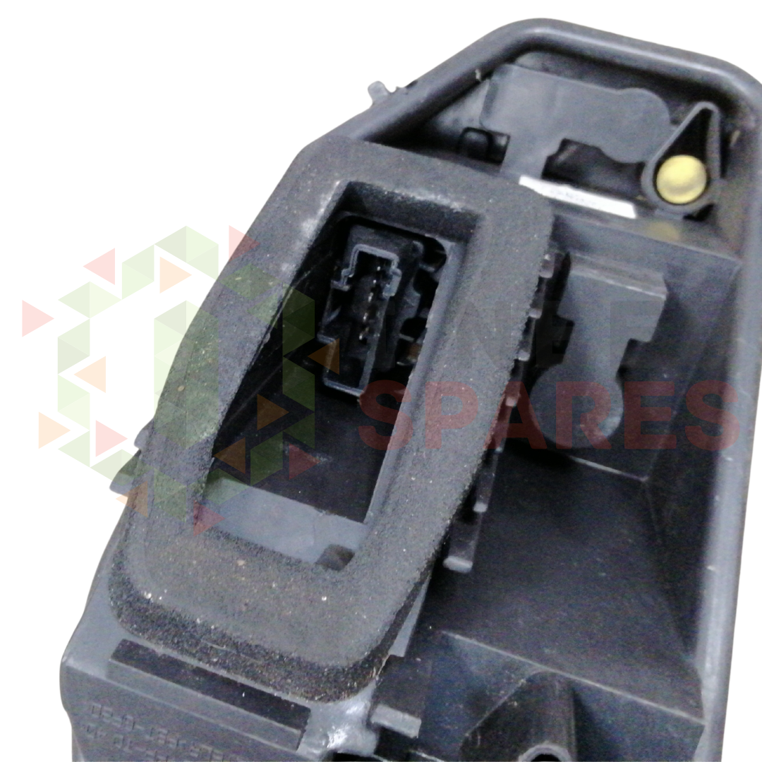 Peugeot 407 SW MK1 Rear Right Tail Light Lamp Bulb Holder