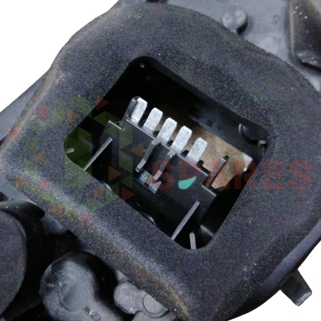 Vauxhall Corsa MK3 Rear Right Tail Light Lamp Bulb Holder 89037852A
