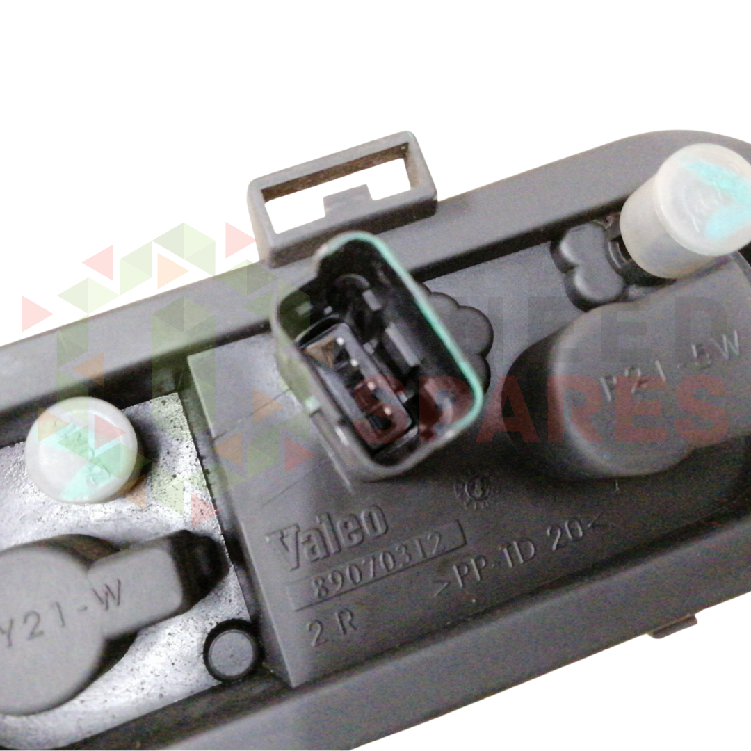 Nissan Qashqai MK1 J10 Outer Right Tail Light Bulb Holder 89070312