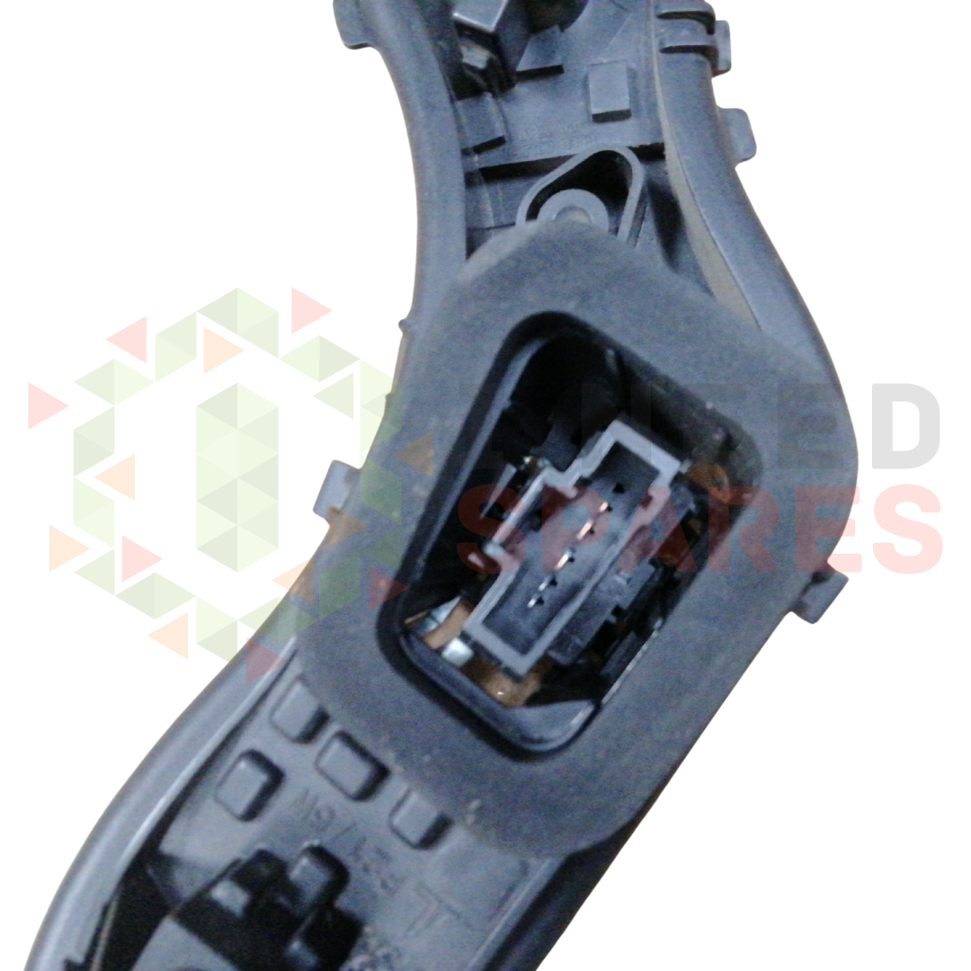 Peugeot 3008 MK1 Rear Left Tail Light Lamp Bulb Holder 26039006