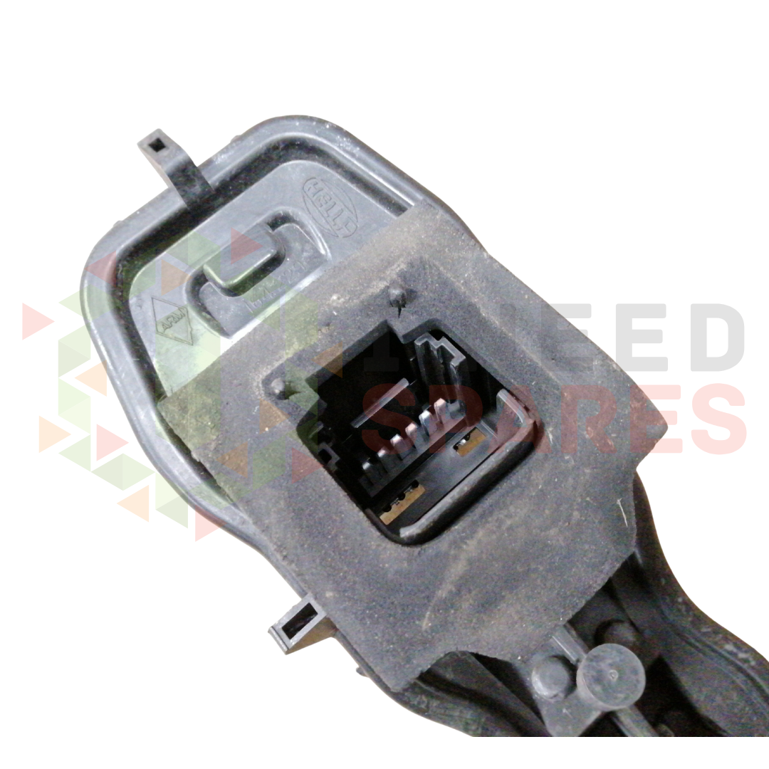 Renault Scenic MK2 Rear Tail Light Lamp Bulb Holder 164-231-00 / 164229